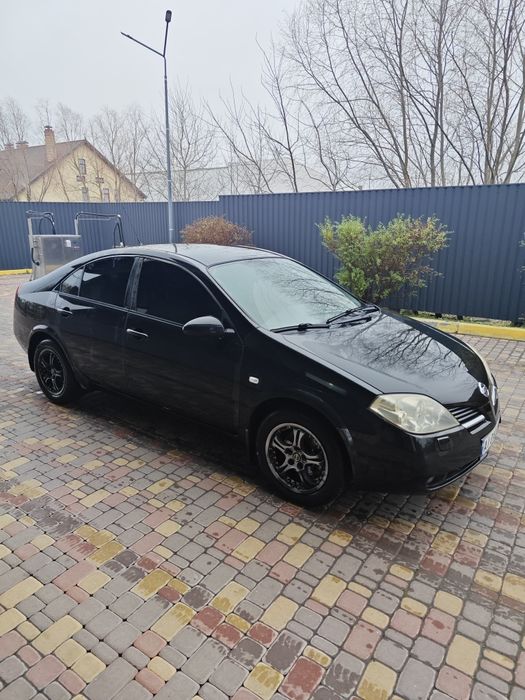 Nissan Primera P12