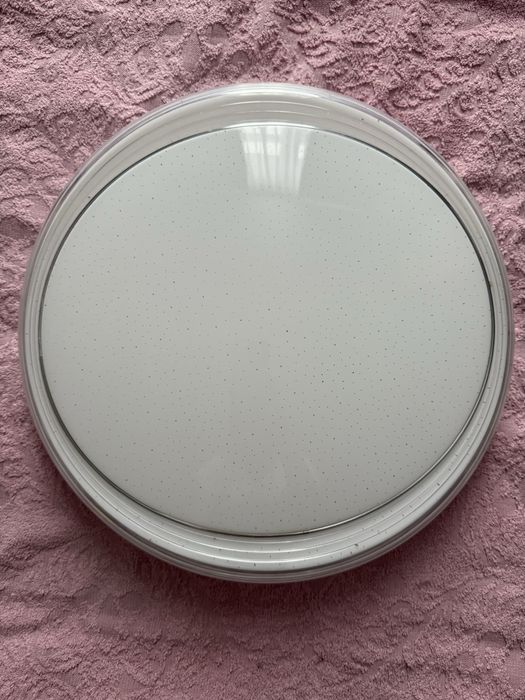 Люстра для спальні