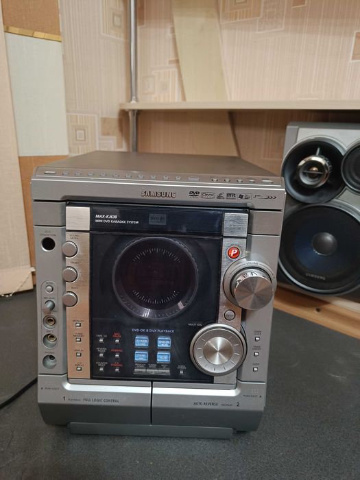 Музичний центр Samsung