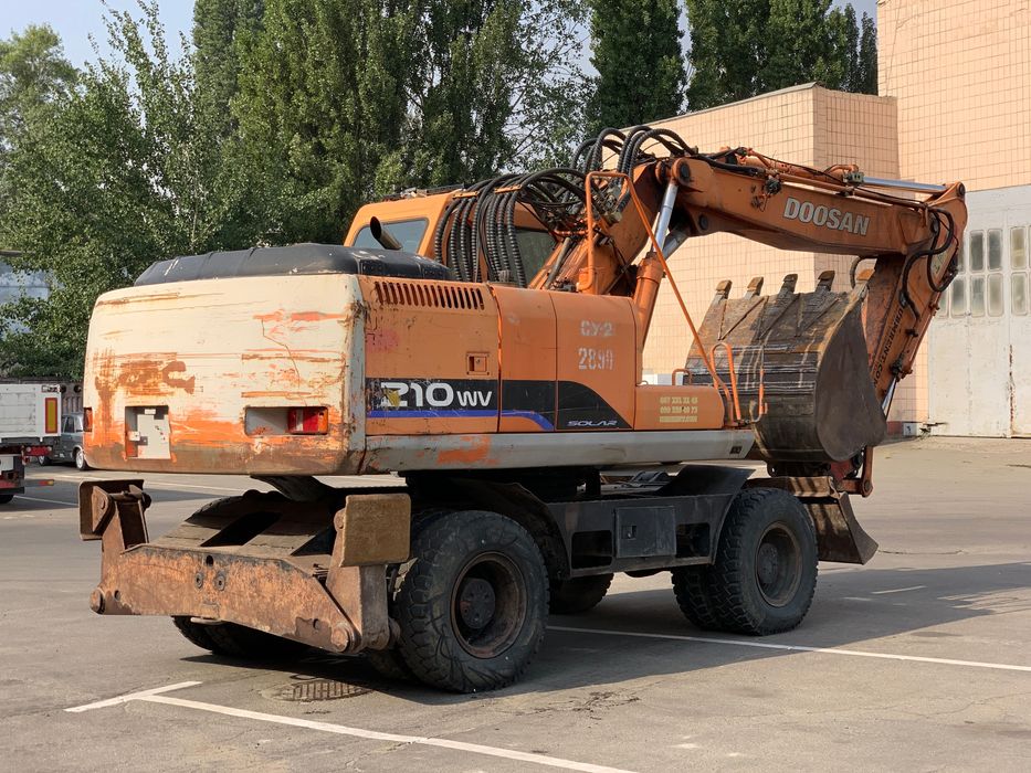 Колісний екскаватор DOOSAN SOLAR 210W-V Колесный экскаватор 20 тонн