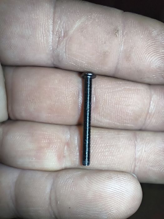 Гвинт М3х30 з напівкруглою головкою із внутрішнім шестигранником