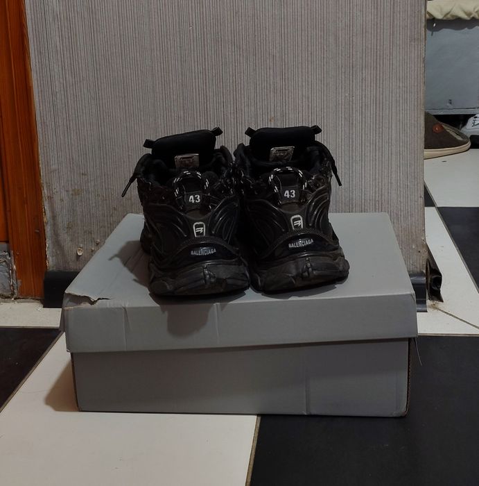 кроссовки balenciaga runner