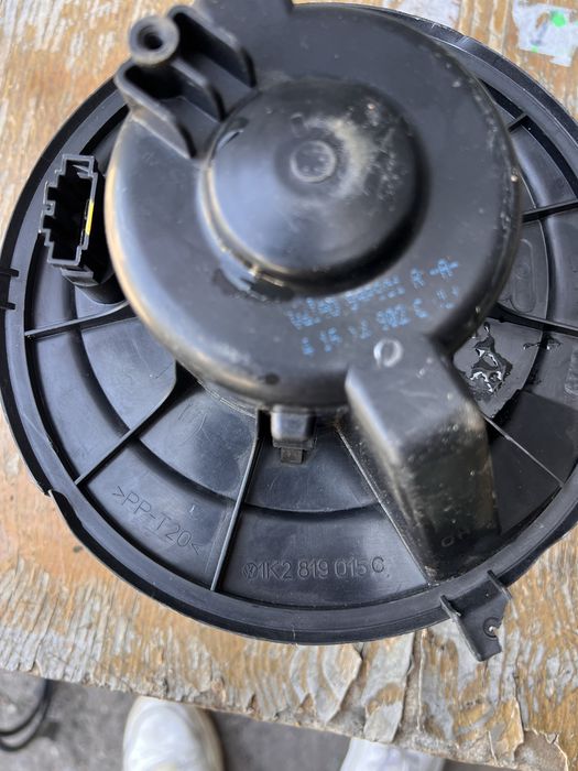 Вентилятор печки Volkswagen Passat B6 Skoda Octavia A5