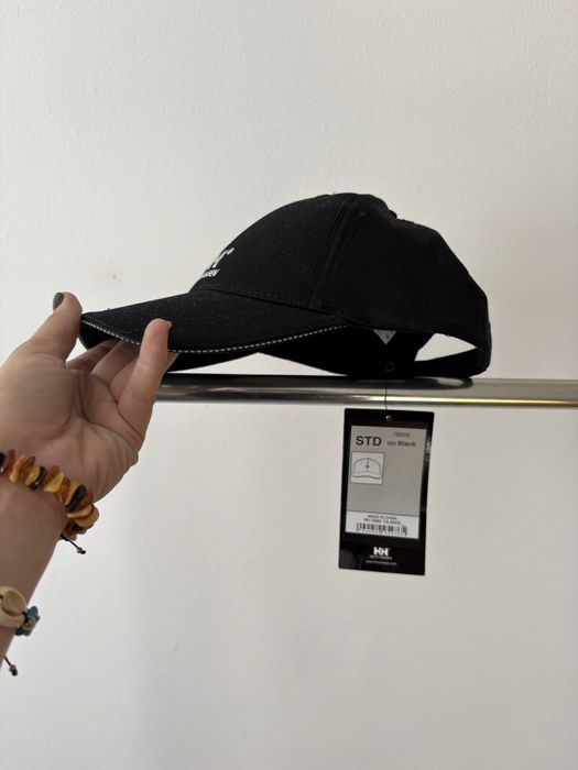 Nowa czapka Helly Hansen
