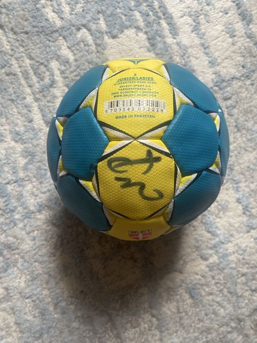 VIVE Tauron Kielce - piłka z autografami.
