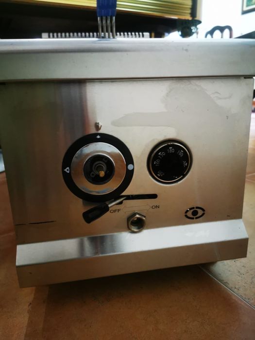 Fritadeira Profissional a Gás Ideal para Pastelaria e Restauração