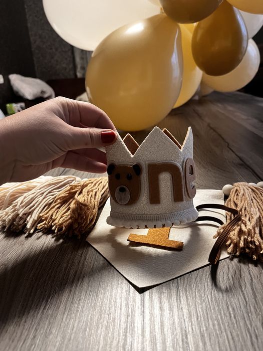 Розтяжка на стільчик + капелюшок для першого року