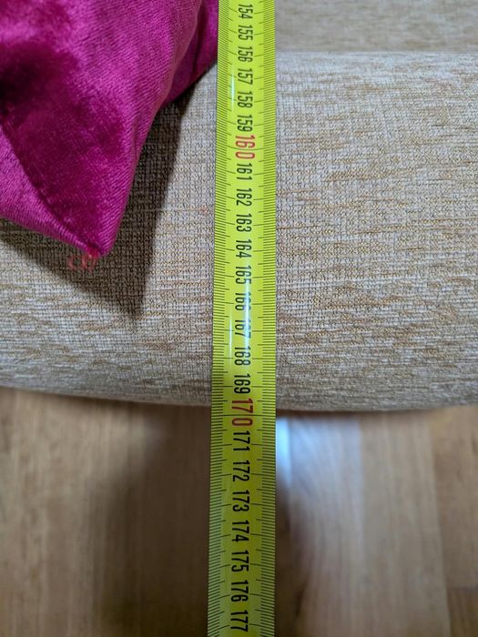 Sofá 3 Lugares Bege Compacto (170x100 cm) + Almofadas de Oferta - Excelente Estado