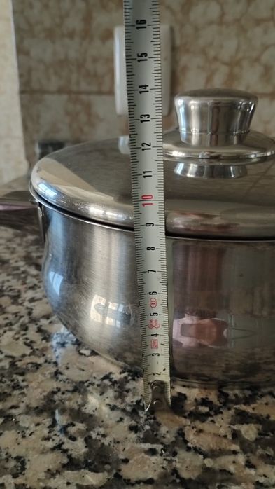 Caçarola com cabo (20). Produto com uma excelente relação de design, q