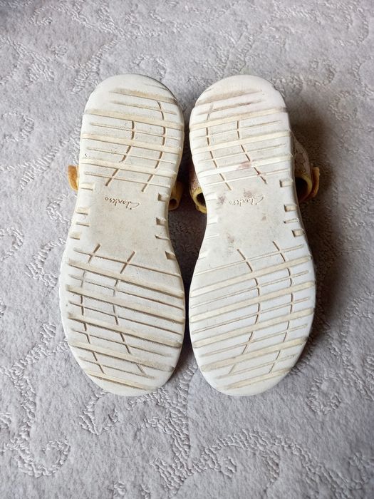Босоніжки Clarks