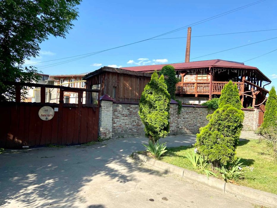 Продаж готельно-ресторанного комплексу вул. Опришківська- Б.Хмельницького (Високий Замок)