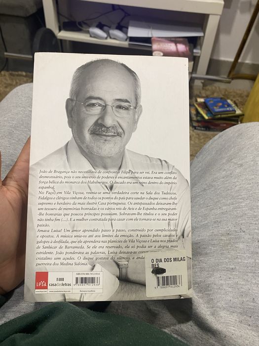 Livro “o dia dos milagres”