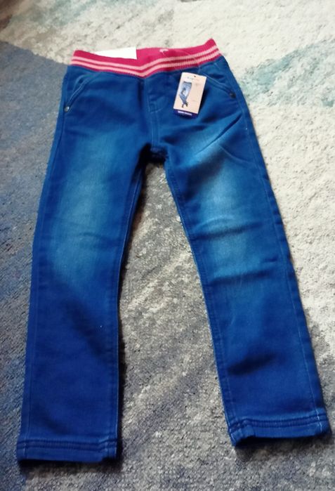 Spodnie nowe 104 i 110