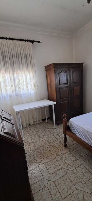 Aluguer de quarto Escola Agrária Refoios
