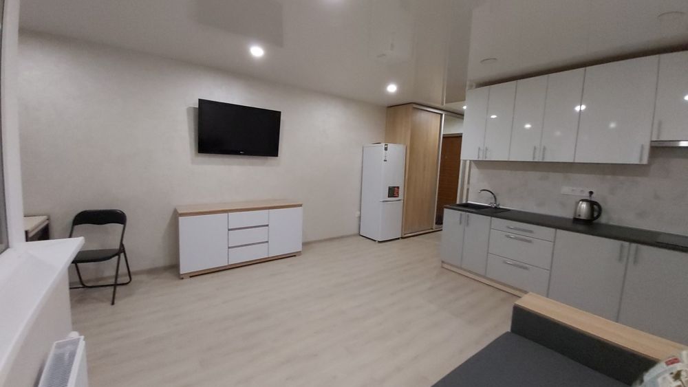 Здається нова студія м.Теремки пішки