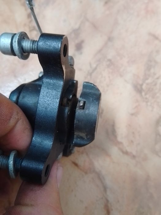 Zacisk hamulca tarczowego Zoom, sprawny