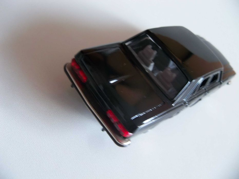 Модель Волга ГАЗ 3102 1/43 СССР, Саратов (ЧЕРНАЯ!)