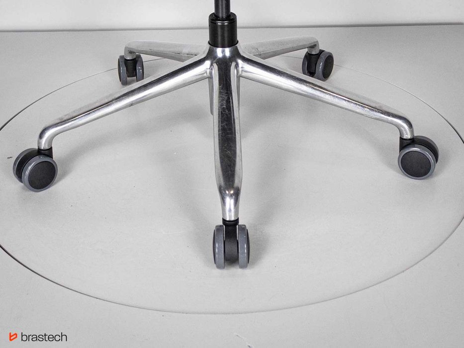 Fotel biurowy Herman Miller Sayl Poleasingowy