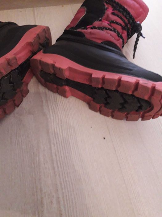 Продам сапожки demar