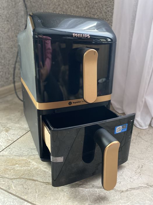 Аерофритюрниця Philips RapidAir NA462