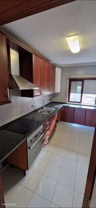 T2 com garagem, Horta das Tâmaras