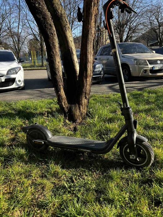 Електросамокат Segway Ninebot  F2  Plus