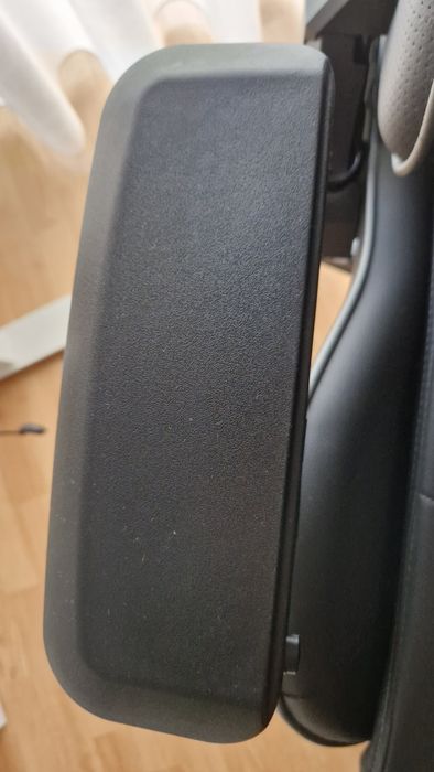 Cadeira Gaming MSI | pele sintética
