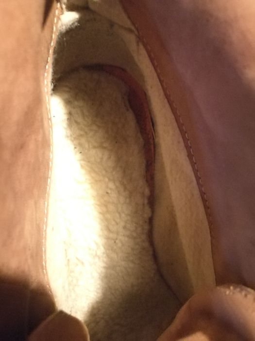 Włoskie, ocieplane, carmelowe botki