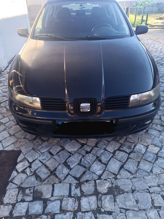 Carro Seat Leon Preto