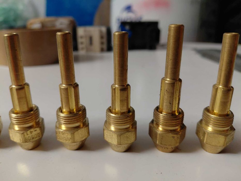 Czujnik temperatury wody mechaniczny AUG M14x1.5 VDO ciężarówka