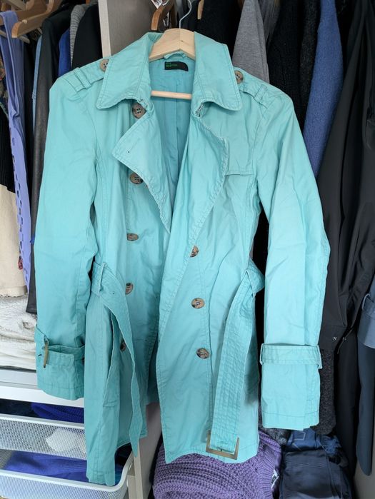 Gabardina de primavera da Benetton