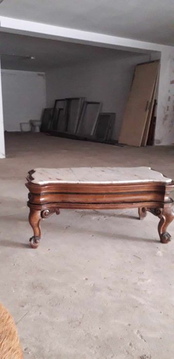 Living Room Center Table64740325354625120