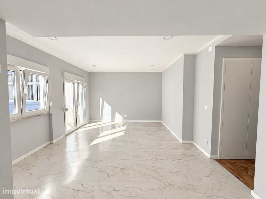 Apartamento T2 Arrendamento Almada