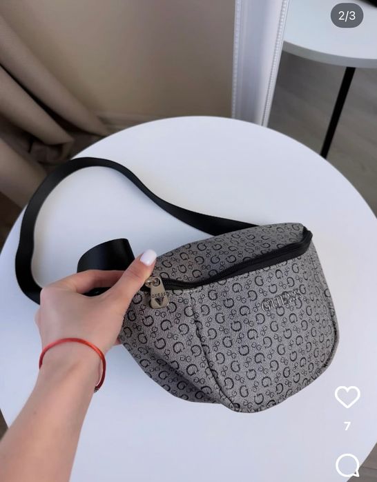 Сумка GUESS стан ідеальний