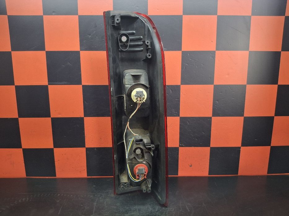 Farolim esquerdo RENAULT Trafic III (FG_)