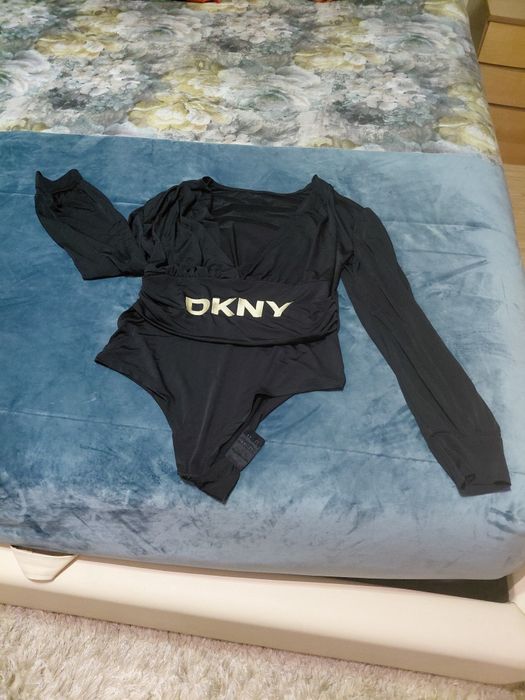 Body Dkny preto mulher