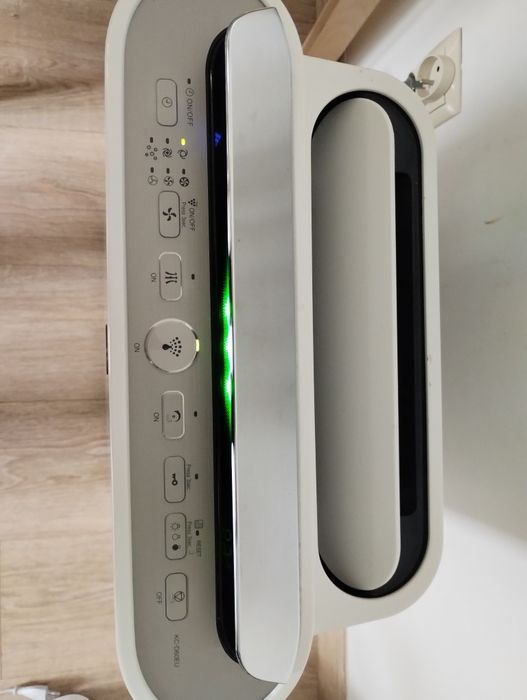 Oczyszczacz powietrza Sharp KC-D60EUW dla alergików