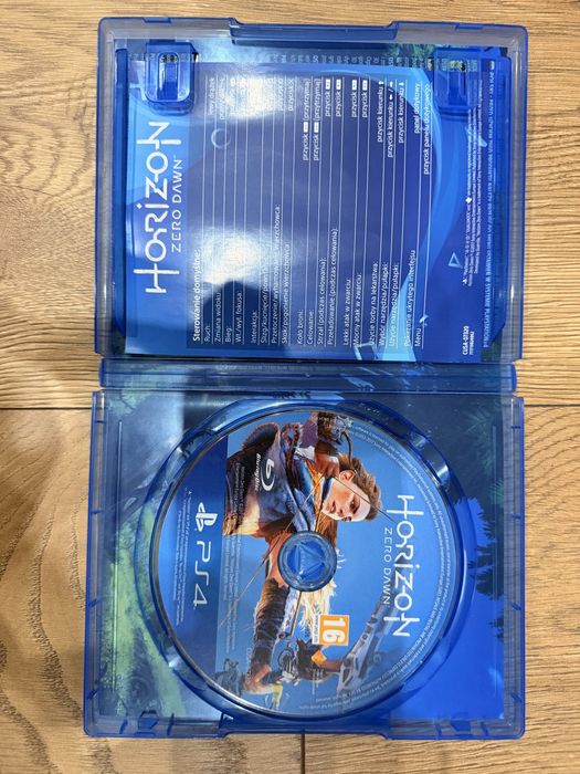 Horizon zero dawn na PS4.