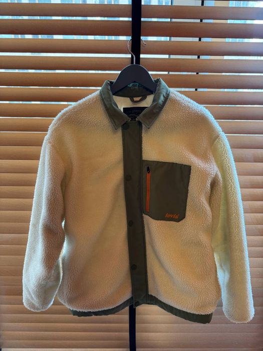 Курточка LEVIS розмір М