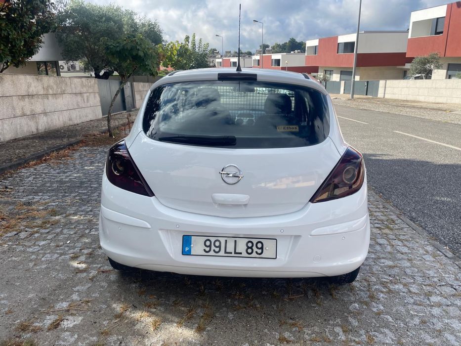 Corsa D cdti  carrinha anda todos os dias