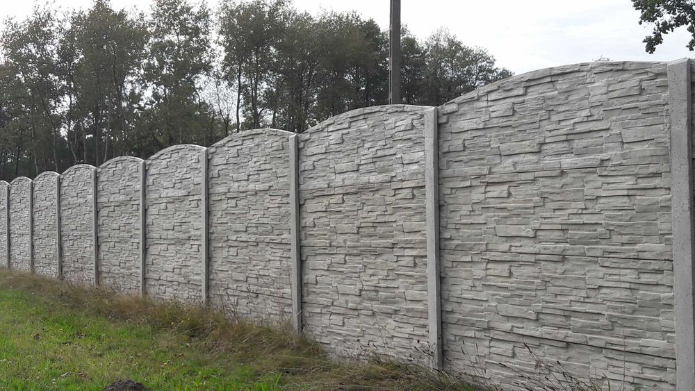 Ogrodzenie betonowe, Płot betonowy