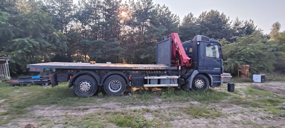 Mercedes Actros MP1 HDS  hakowiec platforma