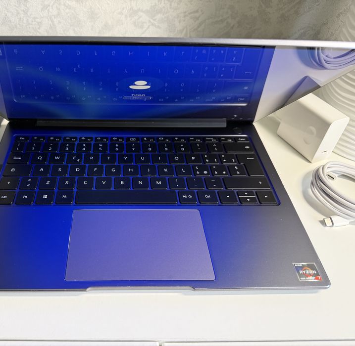 Huawei MateBook X 14 / Ryzen7 16-ядер /512/16/2K (Б/У)