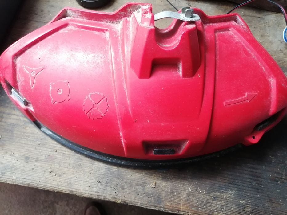 Protecção de roçadora impecável