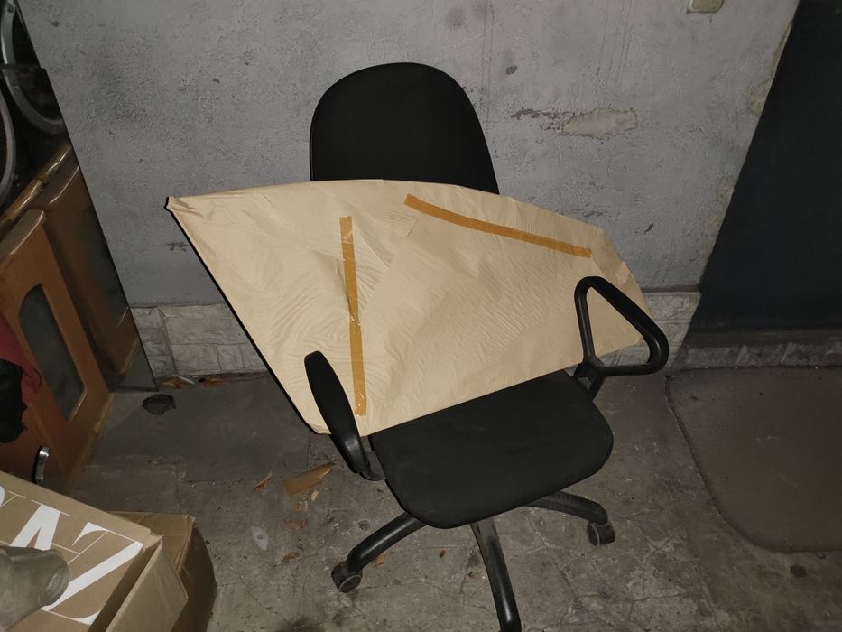 Продам лобове, бокове скло на Peugeot Landtrek