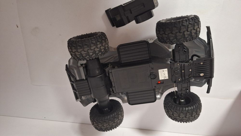 REVELL Control Samochód RC Desert Rat 1:10 Zdalnie sterowany 2,4GHz 24