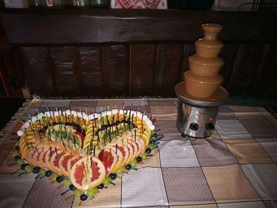 Оренда шоколадного фонтана