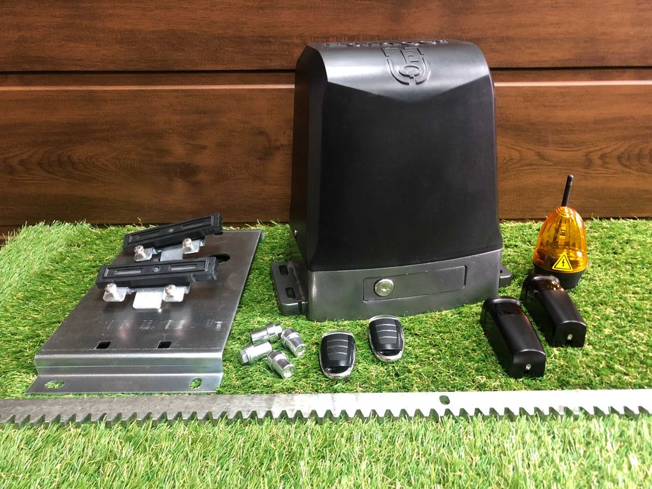 Автоматика для відкатних воріт, Автоматика для воріт, Привід на ворота