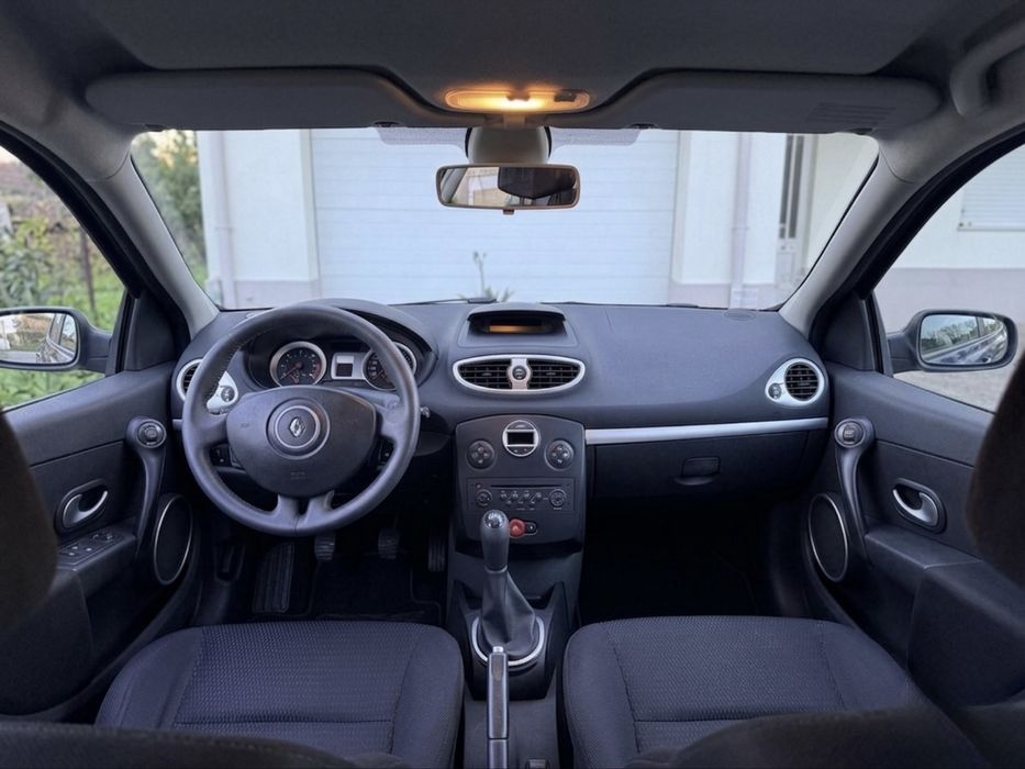 Renault Clio III 2008 Revisões todas na marca!