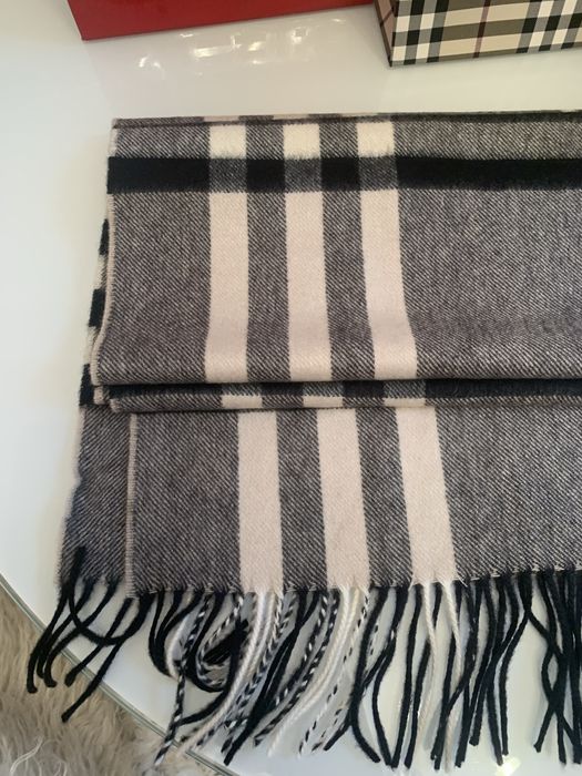 Szalik Burberry, szalik kaszmirowy Burberry -oryginał